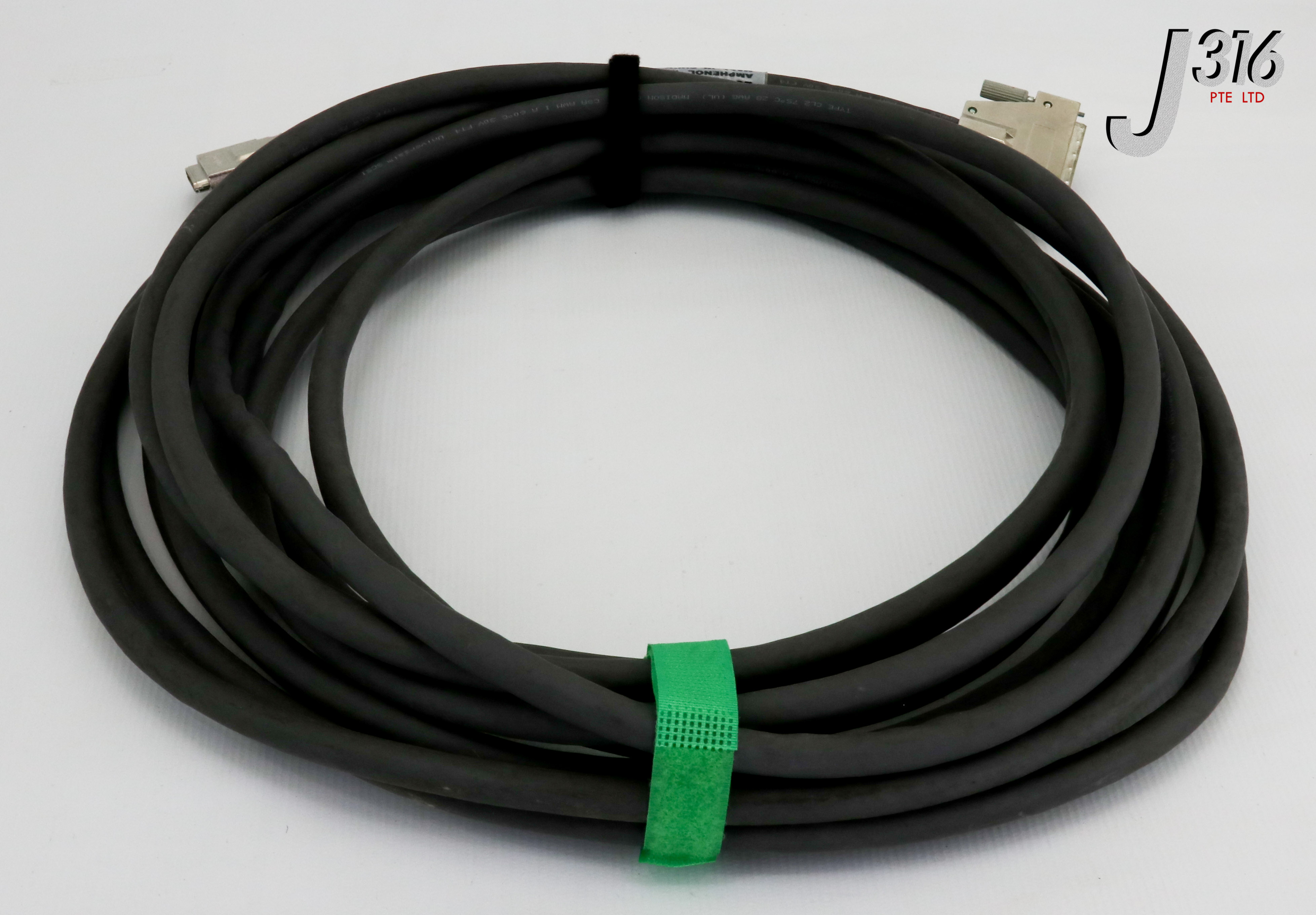 その他 B 20959 IBM CABLE ASSY, VHDCI TO HD68 5610 AMPHENOL CONNECTORS, 10M